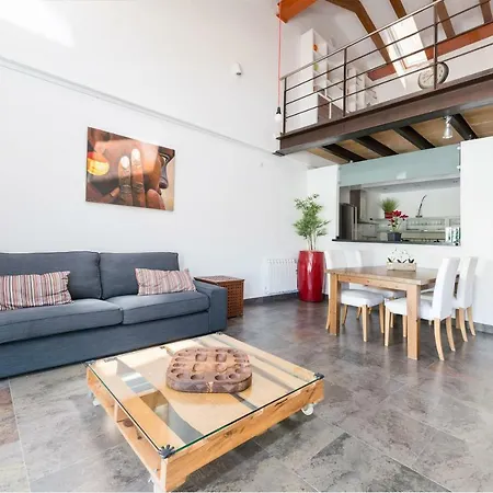 Lejlighed I På 127 M². Soveværelser: 2. Private Badeværelser: 2. Lejlighed *