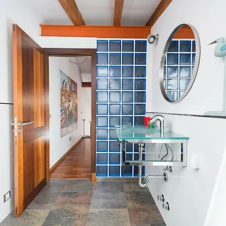 Lejlighed I På 127 M². Soveværelser: 2. Private Badeværelser: 2. Lejlighed